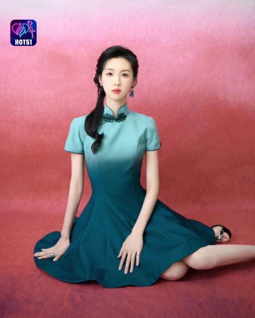 Stunning Chen Duling Photos Featured on HOT51 Platform 