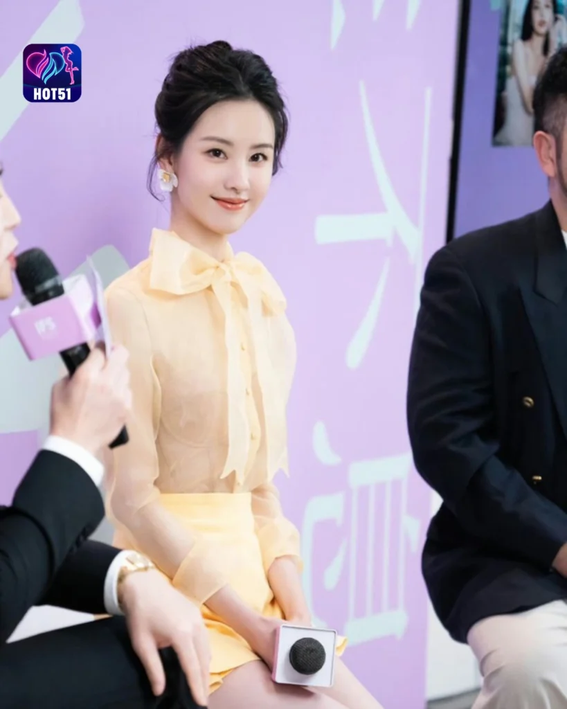 Stunning Chen Duling Photos Featured on HOT51 Platform 