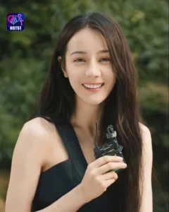 Read more about the article Beautiful Stunning Dilraba Dilmurat Photos on HOT51 Platform