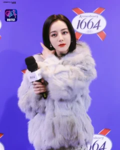 Read more about the article Beautiful Stunning Dilraba Dilmurat Photos on HOT51 Platform