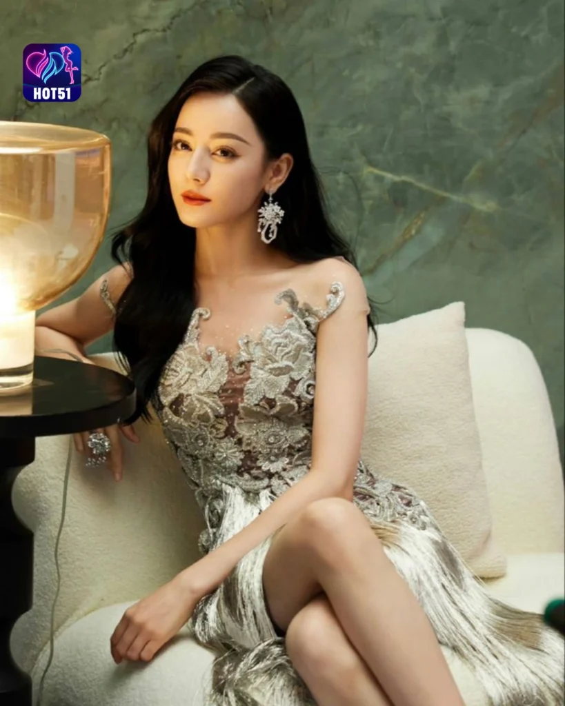 Stunning Dilraba Dilmurat Photos on HOT51 Platform