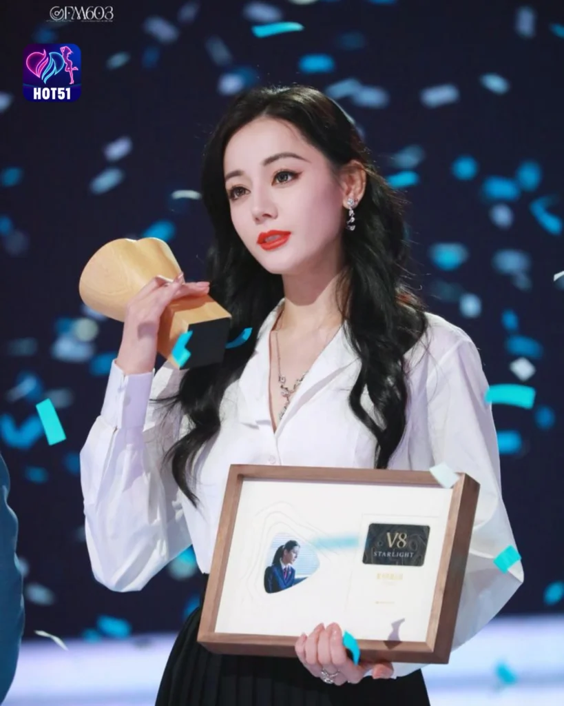  Stunning Dilraba Dilmurat Photos on HOT51 Platform