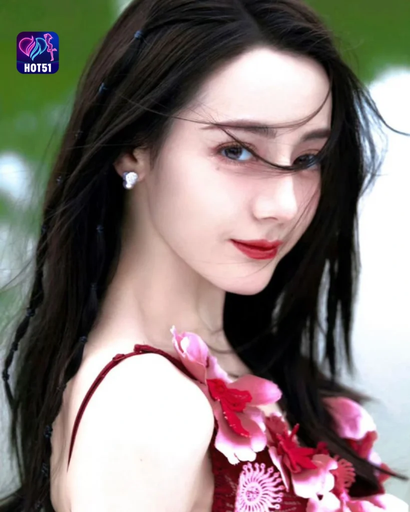  Stunning Dilraba Dilmurat Photos on HOT51 Platform