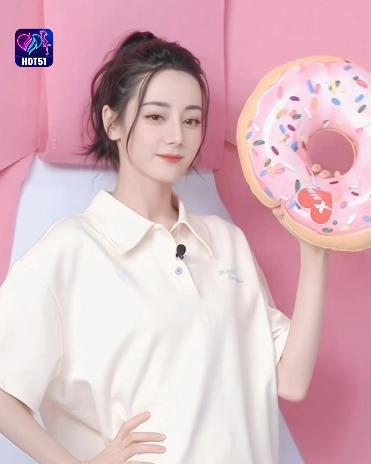 You are currently viewing Beautiful Stunning Dilraba Dilmurat Photos on HOT51 Platform