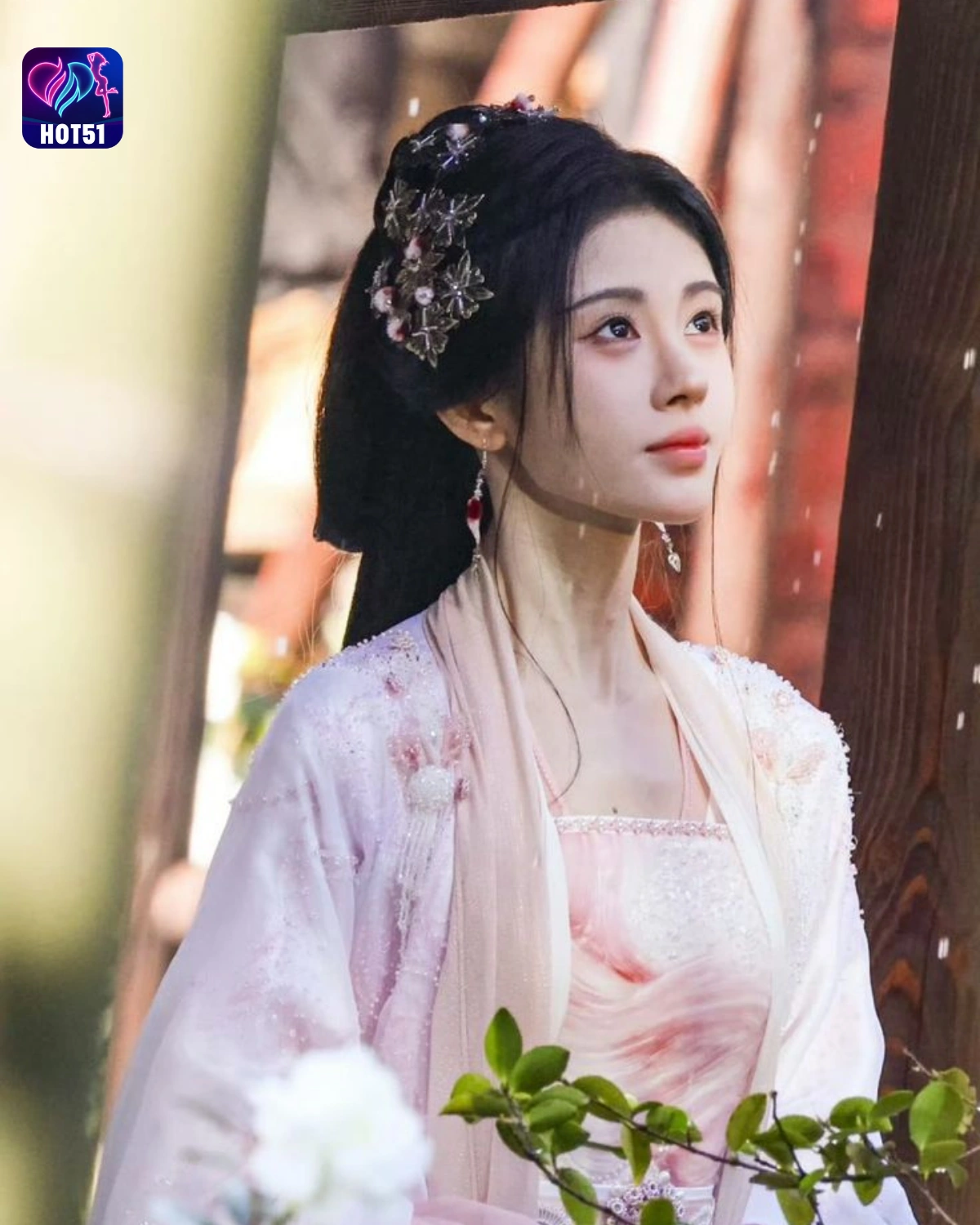 You are currently viewing Beautiful Stunning Ju Jingyi Photos on HOT51 Platform