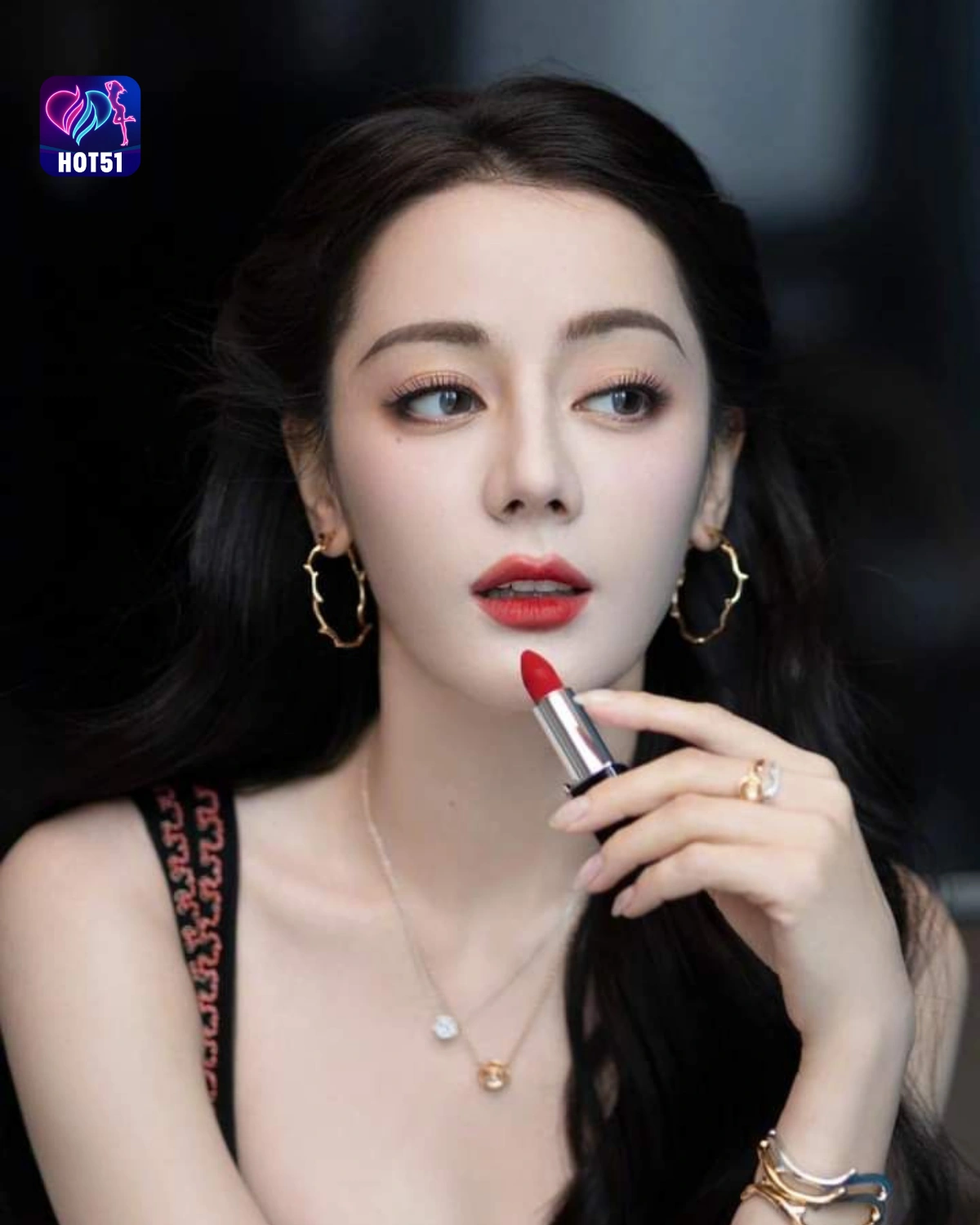 You are currently viewing Beautiful Stunning Photos of Dilraba Dilmurat on HOT51 Platform