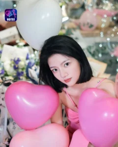 Read more about the article Beautiful Stunning Ren Min Photos on HOT51 Platform