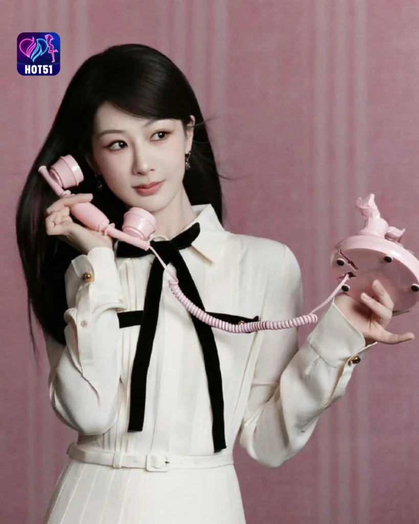Stunning YANG ZI Photos Featured on HOT51 Platform