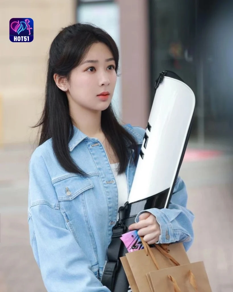  Stunning YANG ZI Photos on HOT51 Platform