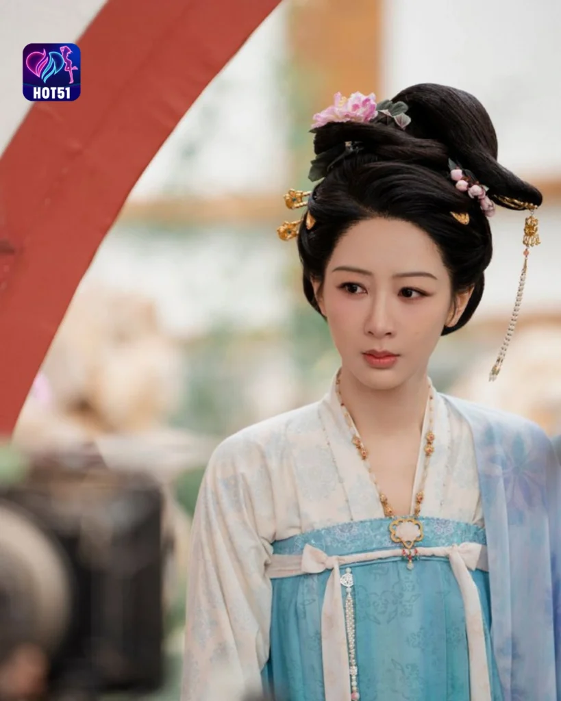  Stunning YANG ZI Photos on HOT51 Platform