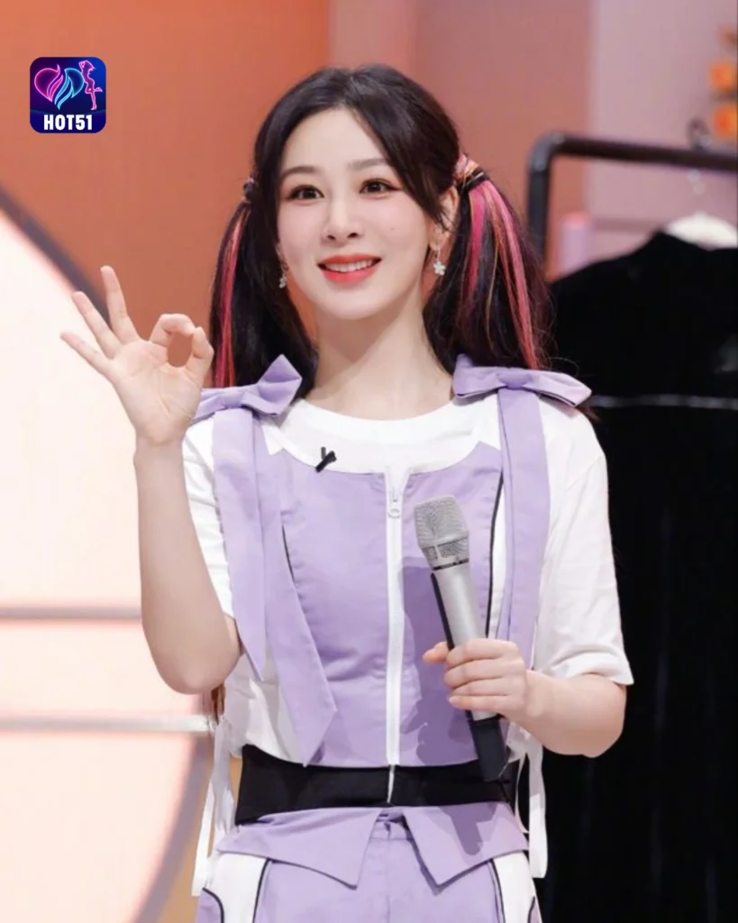 Stunning YANG ZI Photos on HOT51 Platform Revealed 