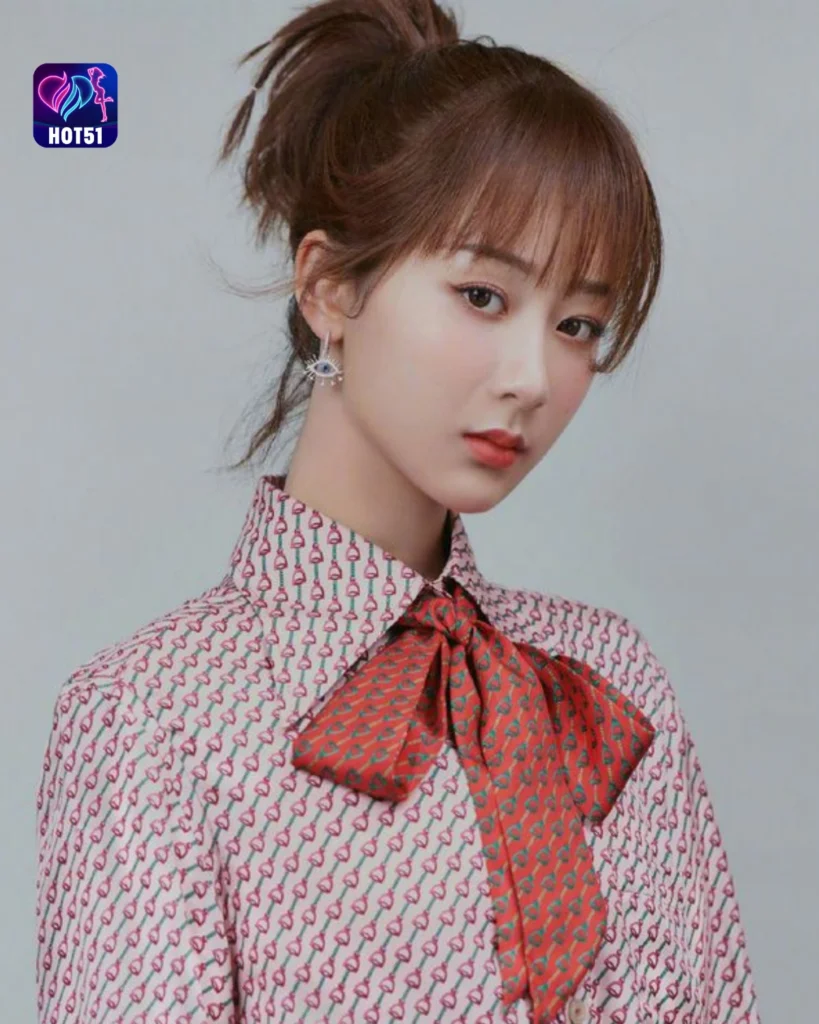  Stunning YANG ZI Photos on HOT51 Platform Revealed 