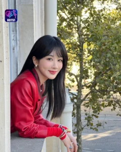 Read more about the article Beautiful Stunning YANG ZI Photos on HOT51 Platform Showcase