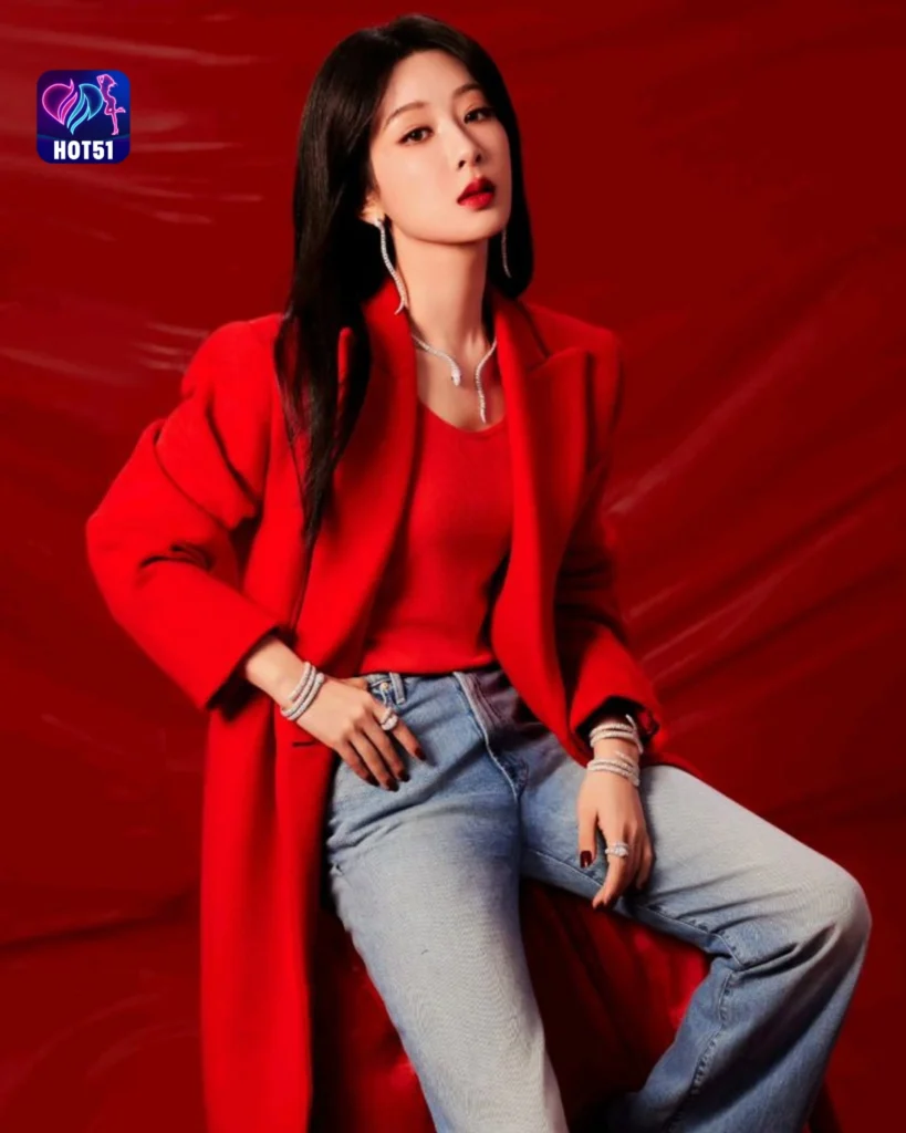  Stunning Yang Zi Photos Featured on HOT51 Platform