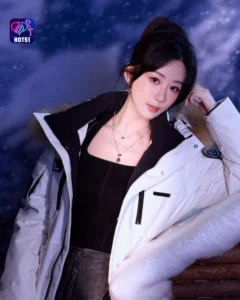 Read more about the article Beautiful Stunning Yang Zi Photos on HOT51 Platform