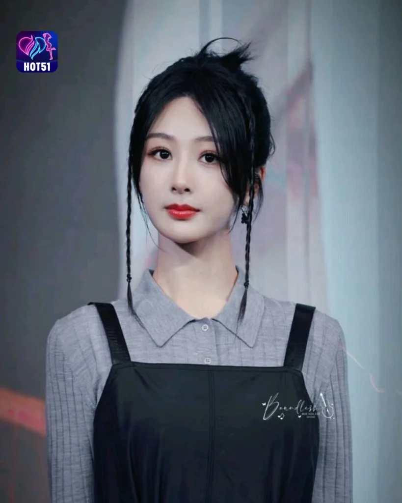  Stunning Yang Zi Photos on Hot51 Platform 