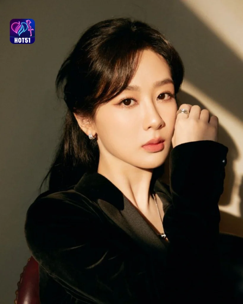  Stunning Yang Zi Photos on Hot51 Platform 