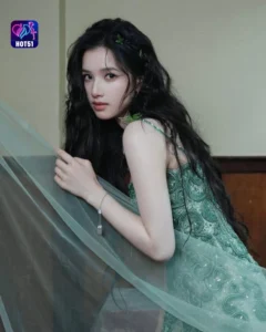 Read more about the article Beautiful Stunning Zhang Jingyi Photos on HOT51 Platform