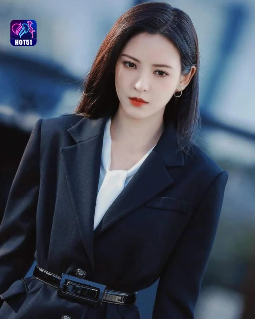  Stunning Zhang Yuxi Photos Featured on HOT51 Platform 