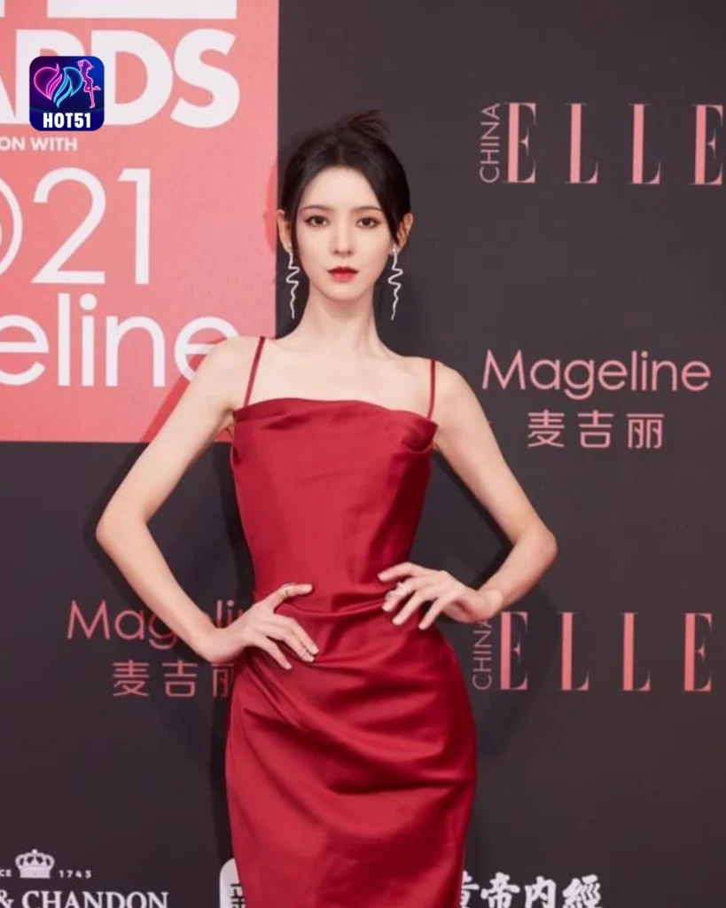 Stunning Zhang Yuxi Photos Featured on HOT51 Platform 