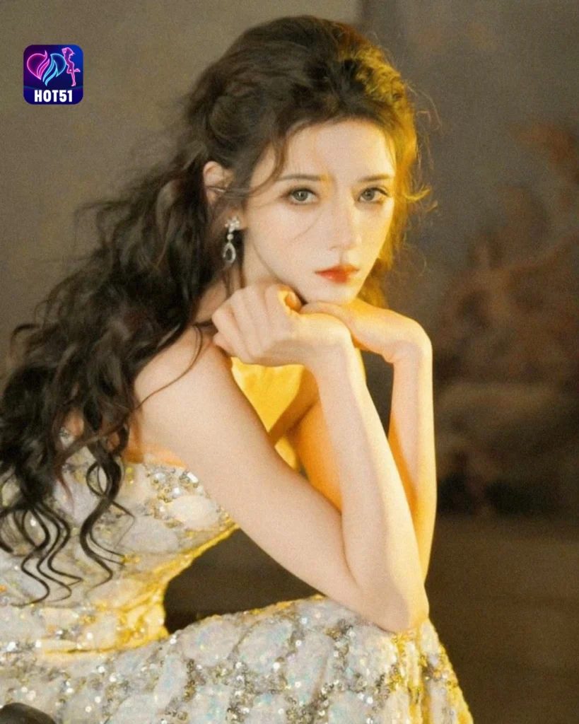  Stunning Zhang Yuxi Photos on HOT51 Platform