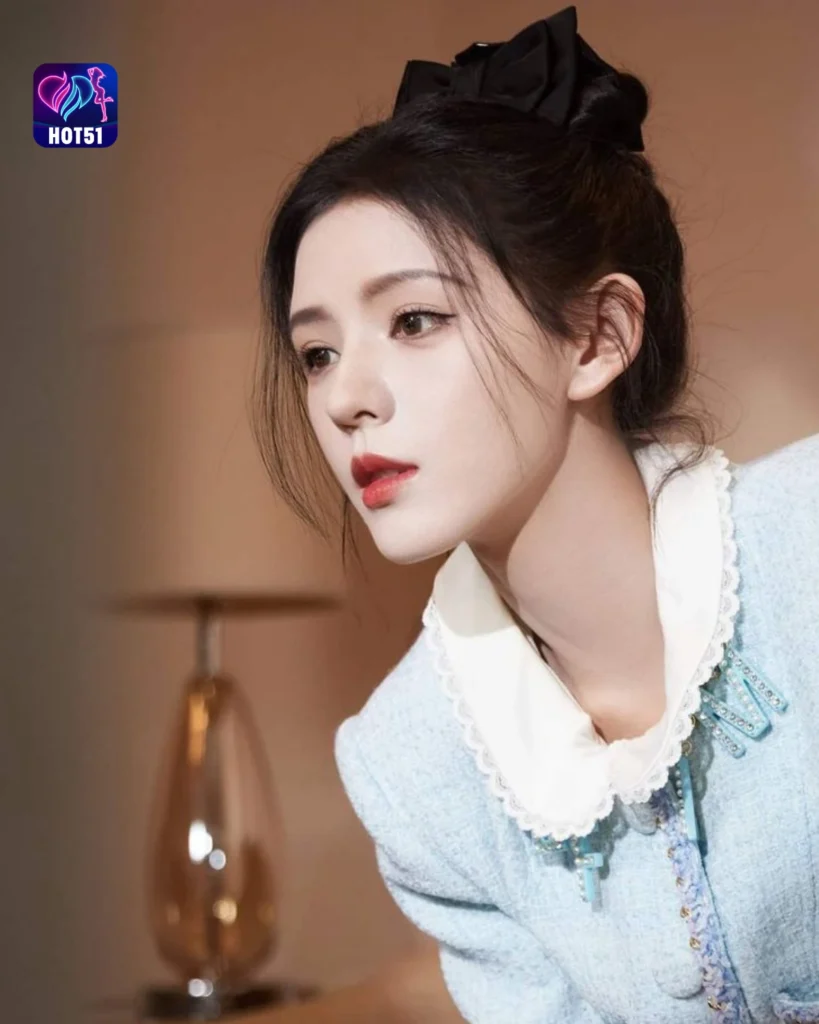 Stunning Zhang Yuxi Photos on HOT51 Platform Stunning Zhang Yuxi Photos on HOT51 Platform 