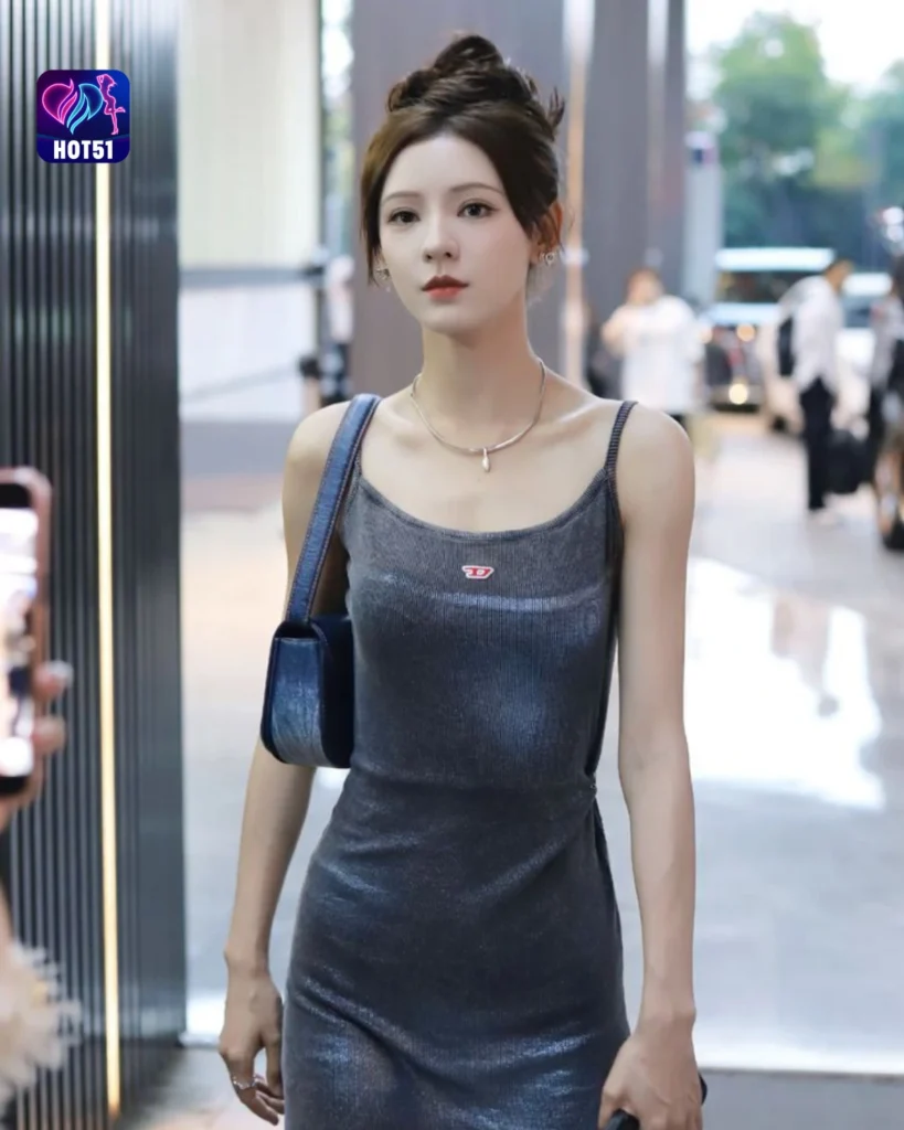  Stunning Zhang Yuxi Photos on HOT51 Platform