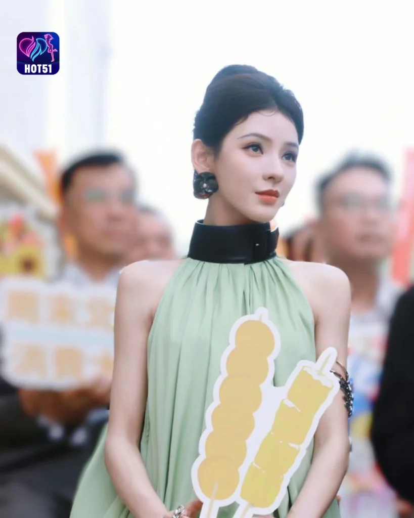 Stunning Zhang Yuxi Photos on HOT51 Platform 