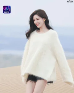 Read more about the article Beautiful Stunning Zhang Yuxi Photos on HOT51 Platform