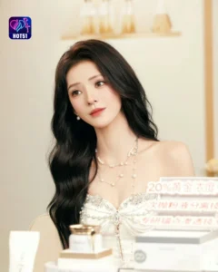 Read more about the article Beautiful Stunning Zhang Yuxi Photos on HOT51 Platform