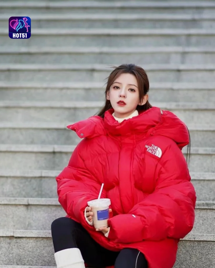 Stunning Zhang Yuxi Photos on HOT51 Platform 