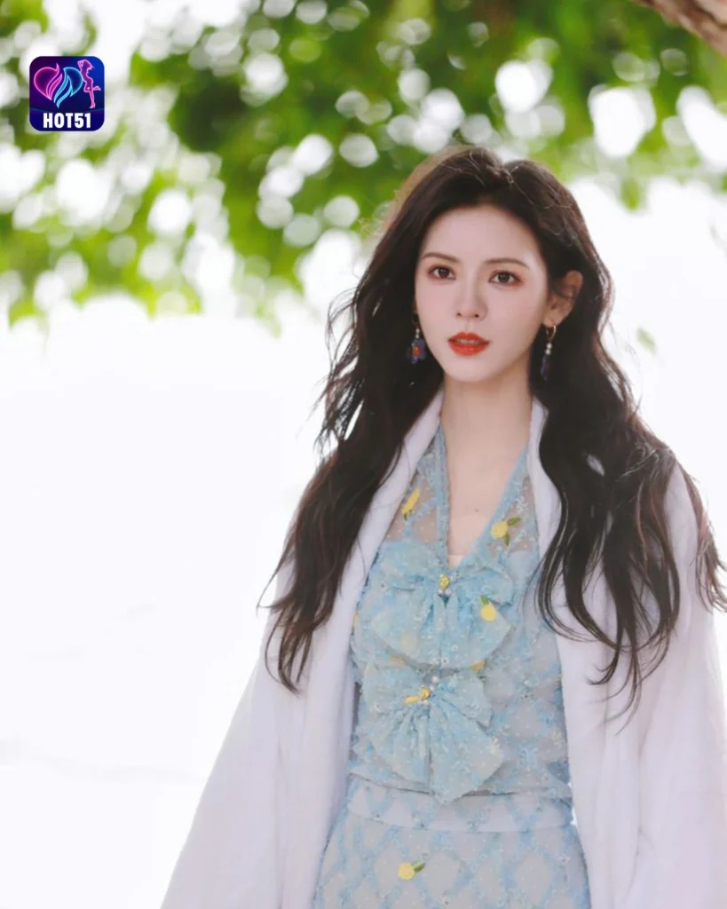  Stunning Zhang Yuxi Photos on HOT51 Platform