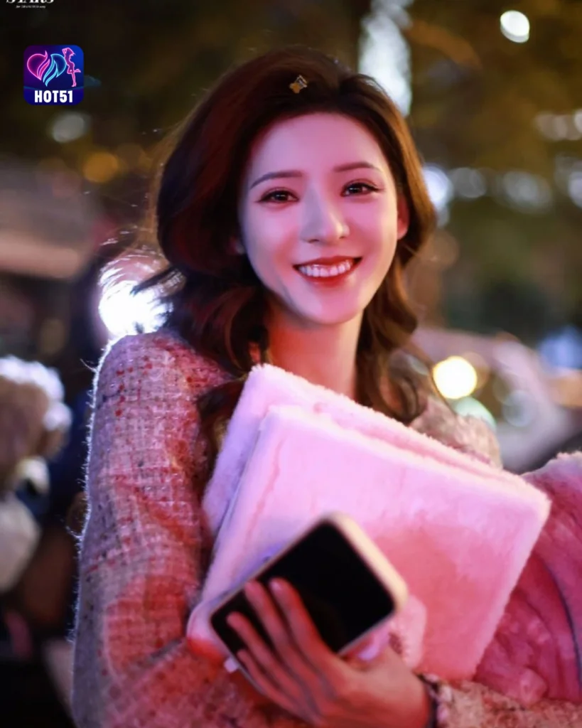Stunning Zhang Yuxi Photos on HOT51 Platform 