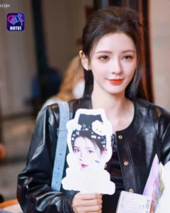 Read more about the article Beautiful Stunning Zhang Yuxi Photos on the HOT51 Platform