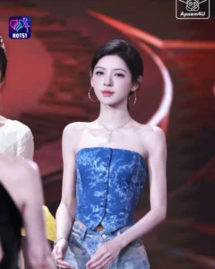 Read more about the article Beautiful Stunning Zhang Yuxi Photos on the HOT51 Platform