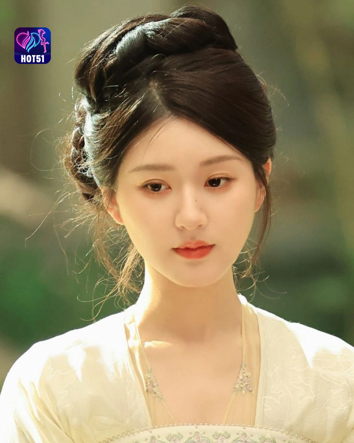 You are currently viewing Beautiful Stunning Zhao Lusi Photos on HOT51 Platform