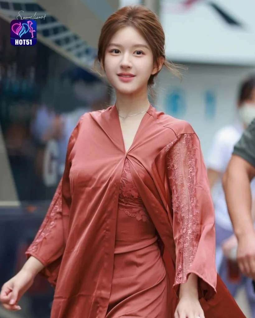 Stunning Zhao Lusi Photos on HOT51 Platform 