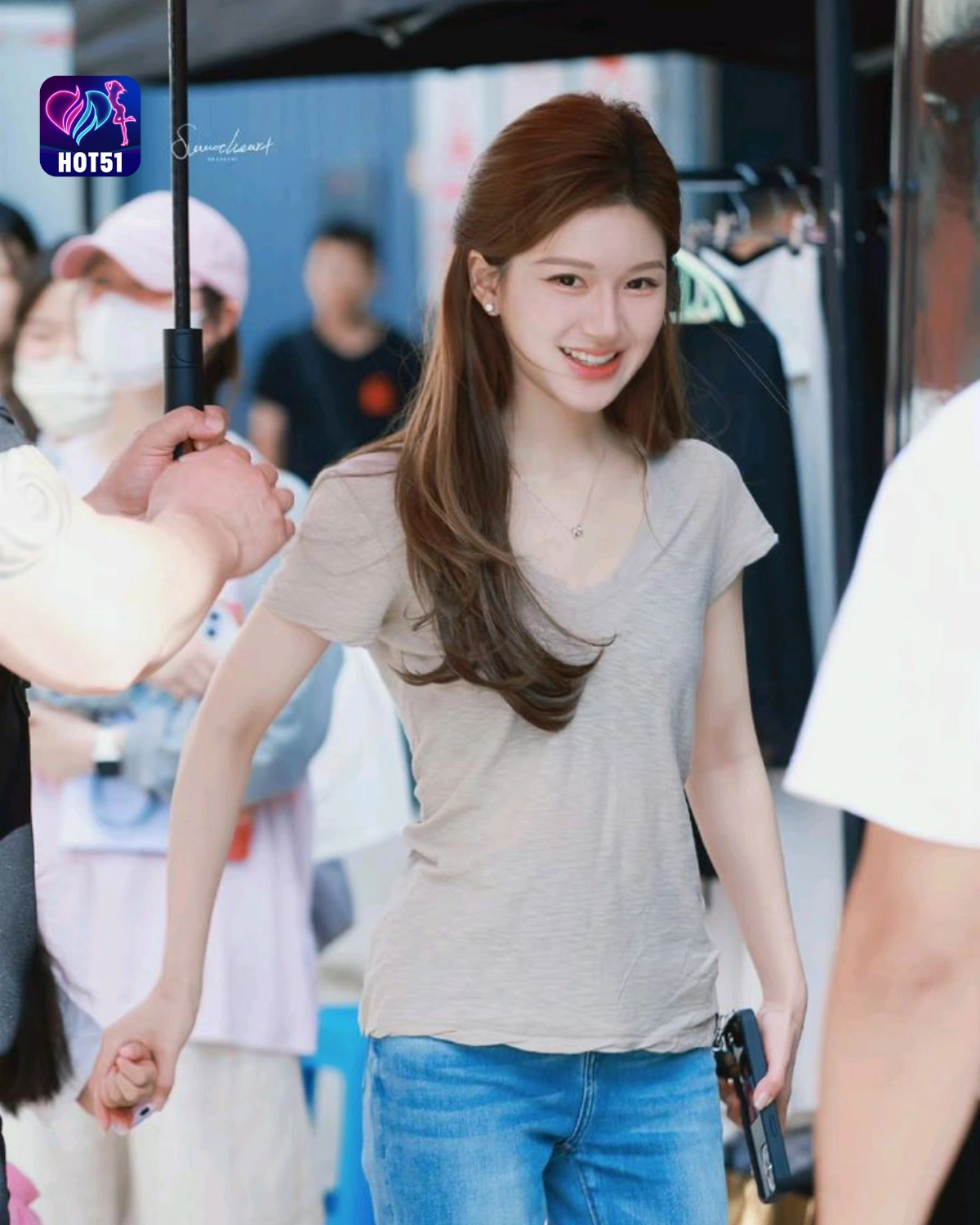 You are currently viewing Beautiful Stunning Zhao Lusi Photos on HOT51 Platform
