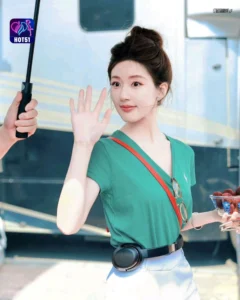 Read more about the article Beautiful Stunning Zhao Lusi Photos on HOT51 Platform