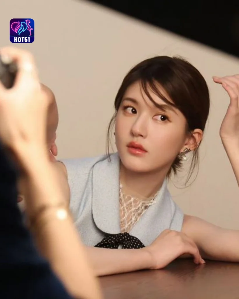 Stunning Zhao Lusi Photos on HOT51 Platform