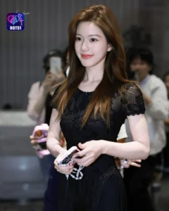 Read more about the article Beautiful Stunning Zhao Lusi Photos on HOT51 Platform