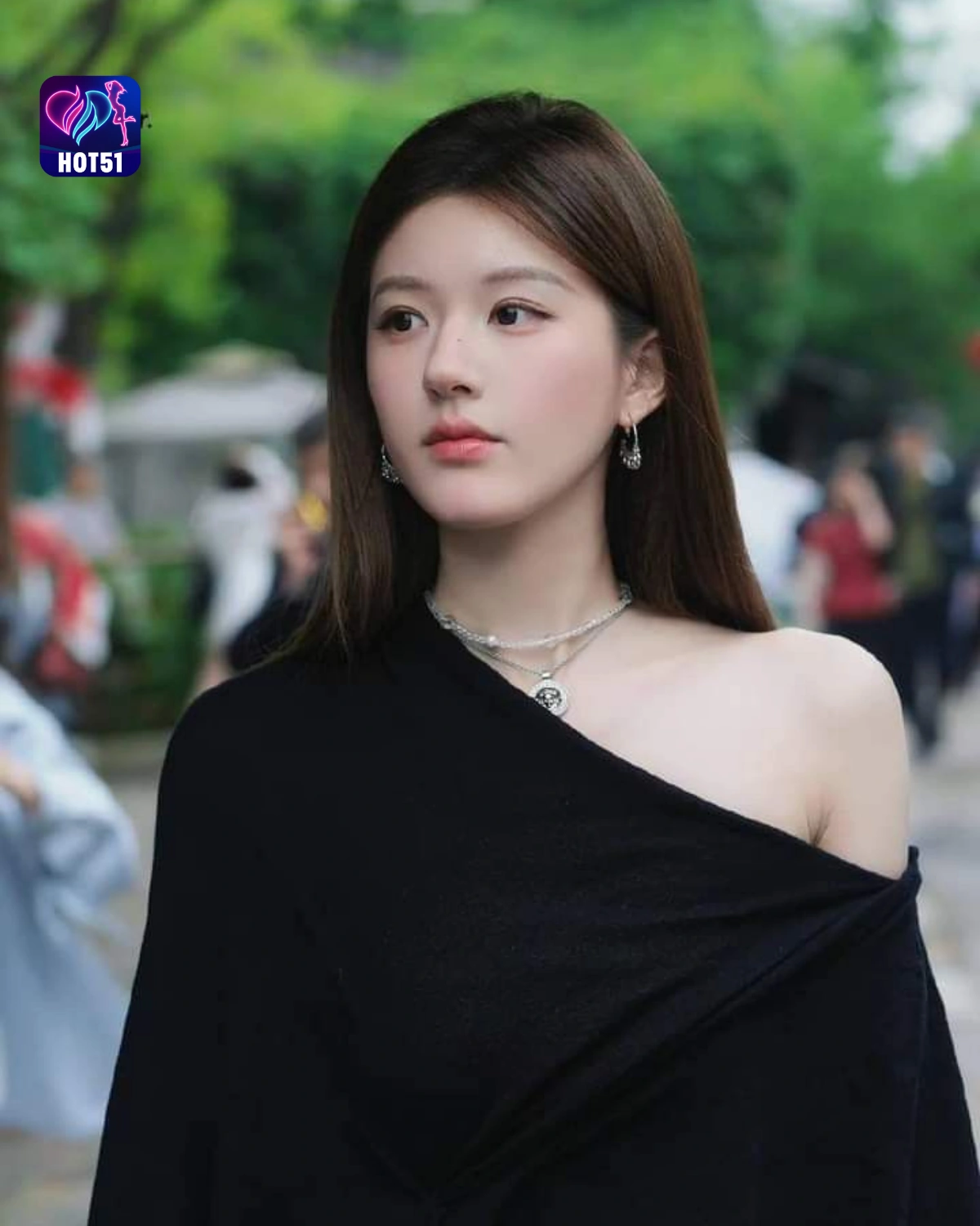 You are currently viewing Beautiful Stunning Zhao Lusi Photos on HOT51 Platform