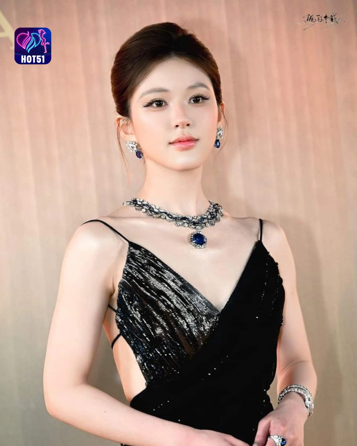 You are currently viewing Beautiful Stunning Zhao Lusi Photos on the HOT51 Platform