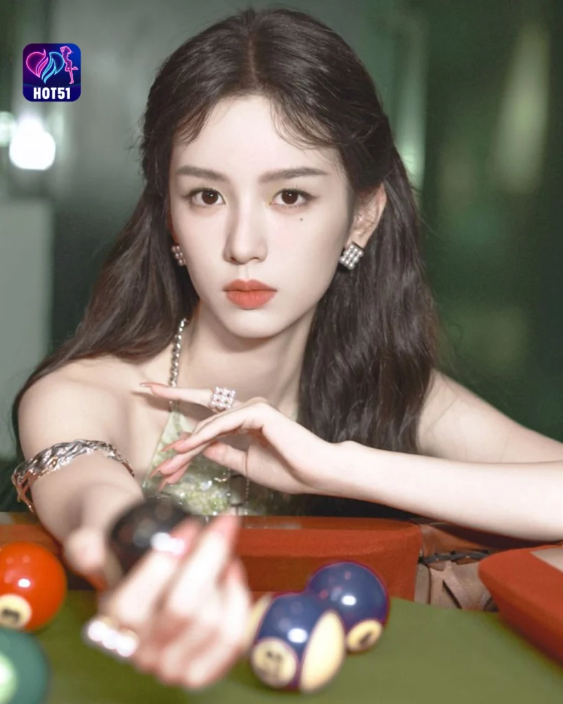  Stunning Zhou Ye Photos Featured on HOT51 Platform