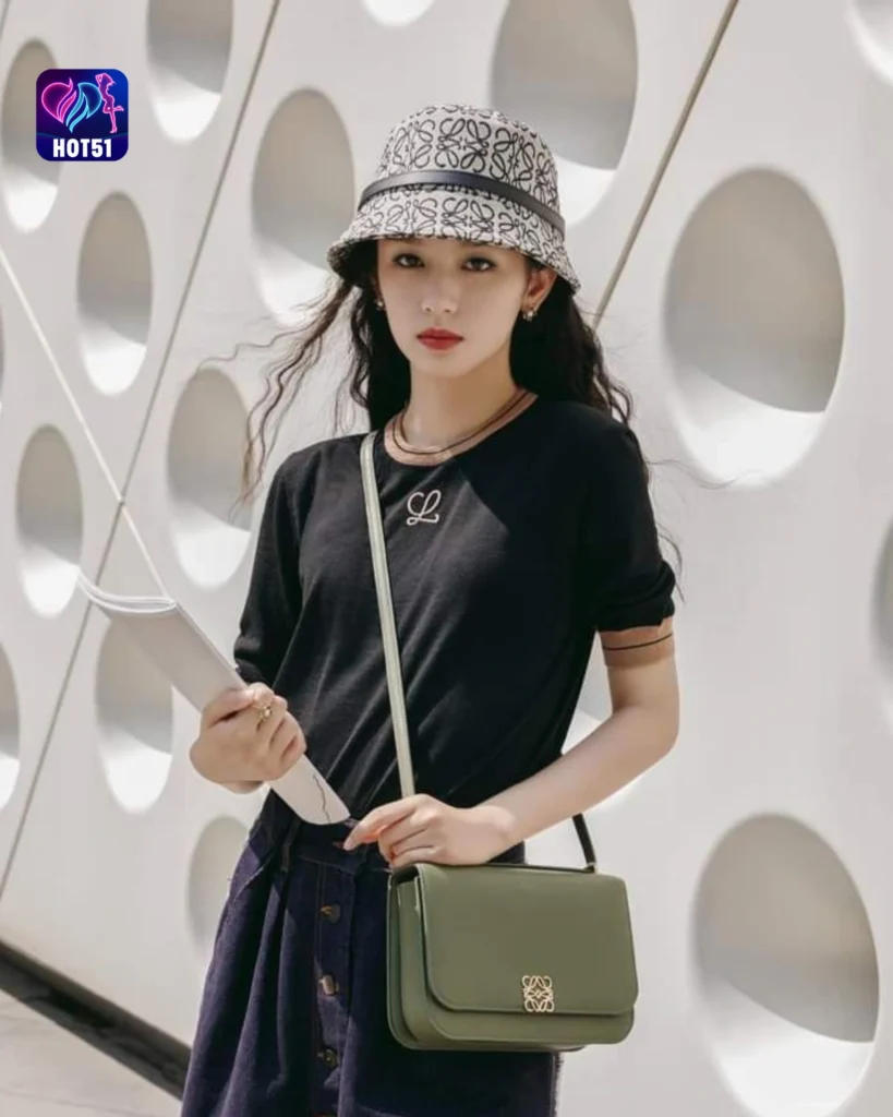  Stunning Zhou Ye Photos Featured on HOT51 Platform