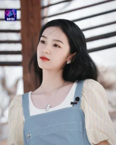 Read more about the article Beautiful Stunning Zhou Ye Photos on HOT51 Platform
