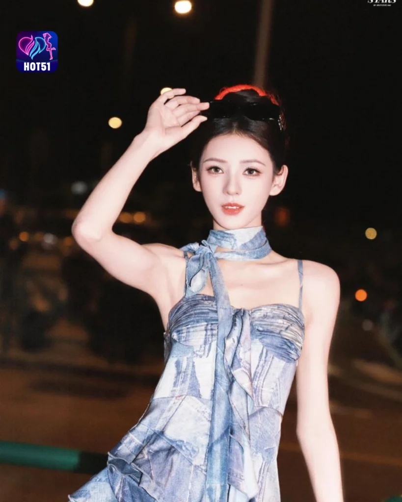  Zhang Yuxi Stunning Photos on HOT51 Platform
